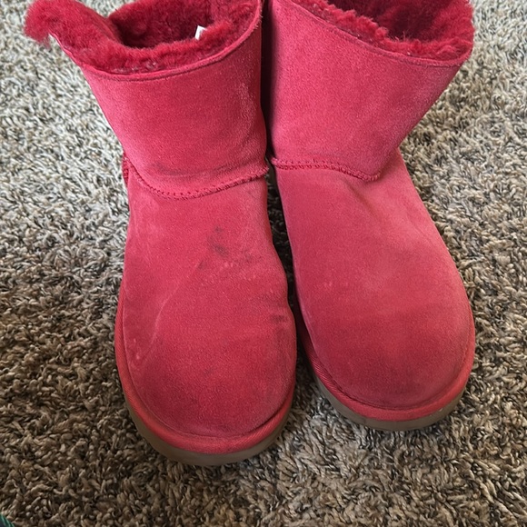 Ugg red boots with 1 bow - Picture 3 of 3